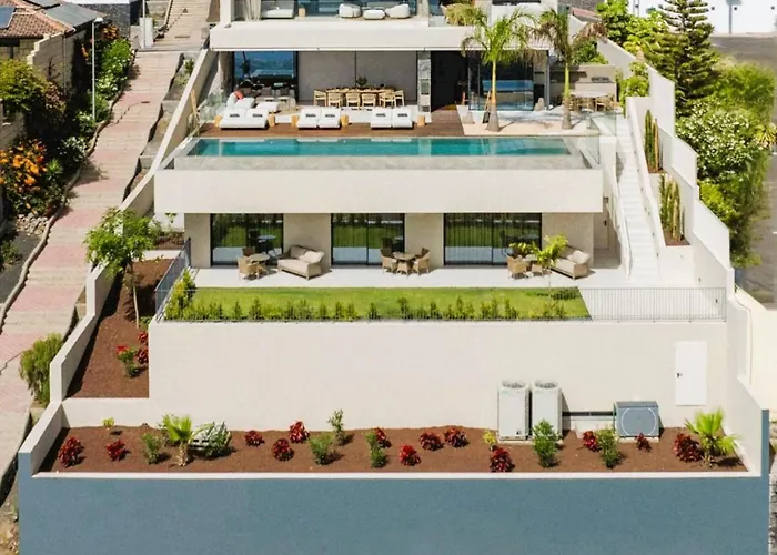 Kailani Вілла Адехе